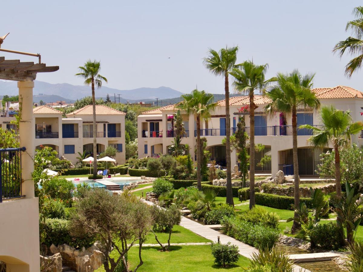 Resitour - Aphrodite Beachfront Pirgos Psilonerou Zimmer foto