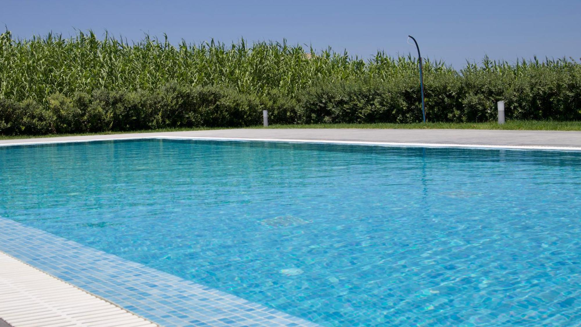 Resitour - Aphrodite Beachfront Pirgos Psilonerou Zimmer foto
